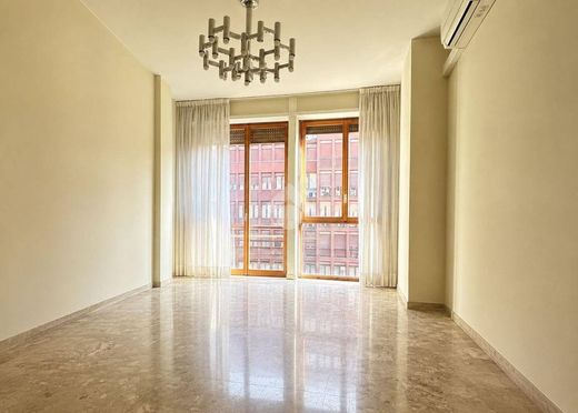 Apartment in Milan, Lombardy