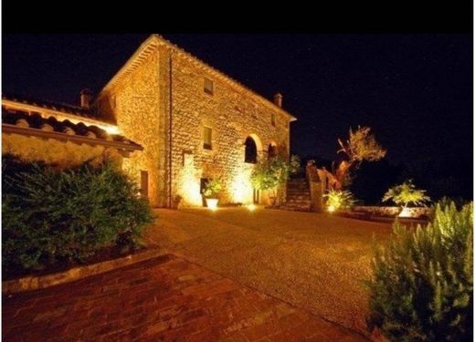 Villa in Sovicille, Province of Siena