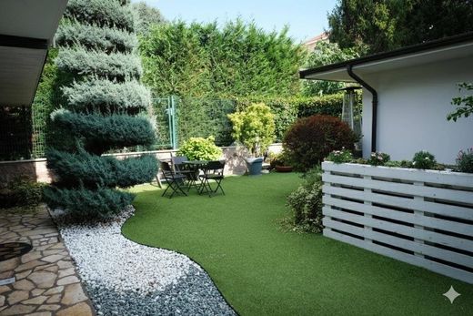 Villa à Cormano, Milan