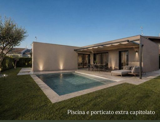 Villa in Castel Goffredo, Province of Mantua