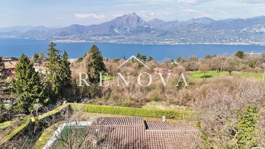 Villa in San Zeno di Montagna, Provincia di Verona