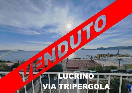 Apartment in Pozzuoli, Naples