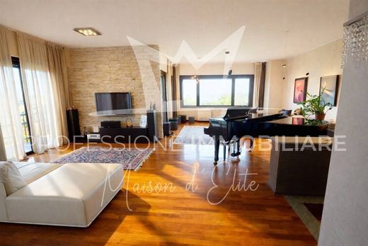 Villa in Moncalieri, Turin