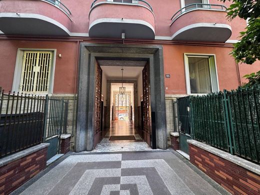 Appartement in Napels, Napoli