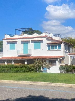 Penthouse San Felice Circeo, Latina ilçesinde