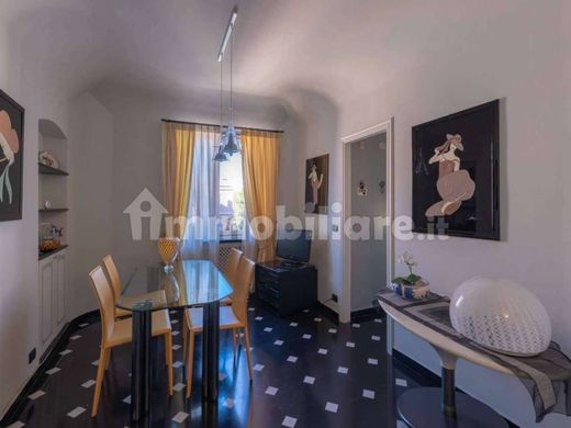 بنتهاوس ﻓﻲ جنوة, Provincia di Genova