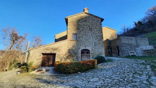 Casale a Mercato Vecchio, Pesaro e Urbino