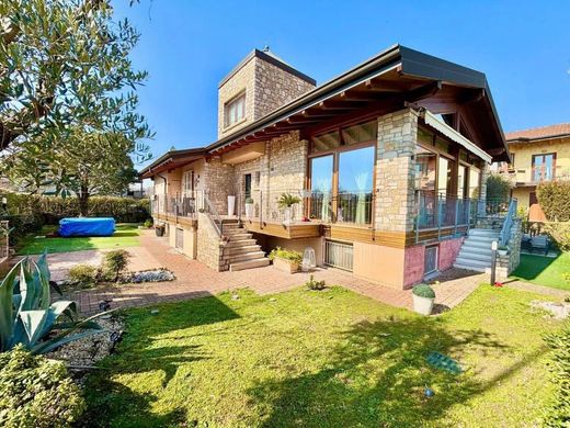 Villa in Lonato, Provincia di Brescia