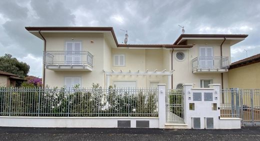 Villa en Pietrasanta, Lucca