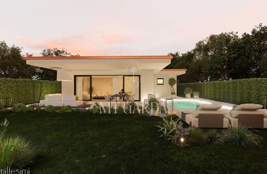 Villa a Manerba del Garda, Brescia