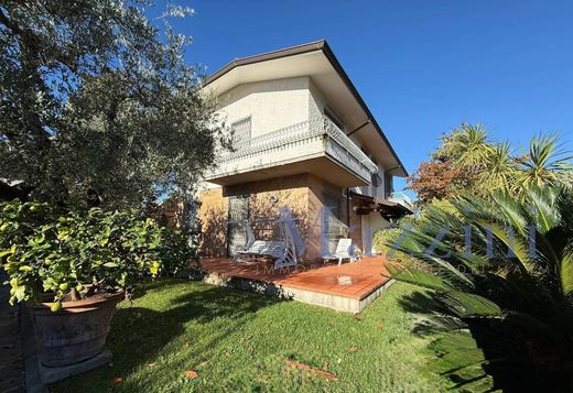 Villa in Forte dei Marmi, Provincia di Lucca
