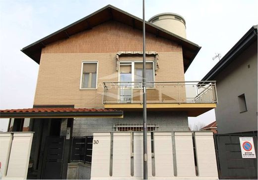 Villa in Beinasco, Turin