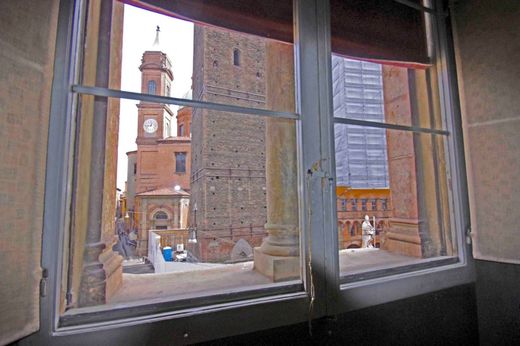 Apartment in Bologna, Emilia-Romagna