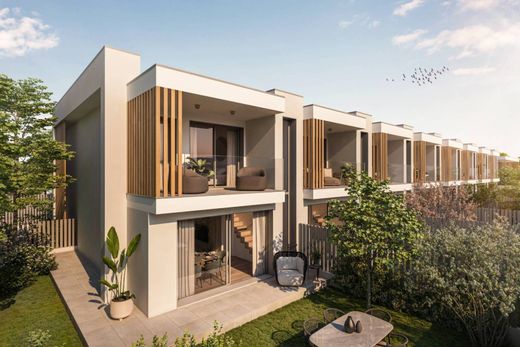 Villetta a Schiera a Cologno Monzese, Milano