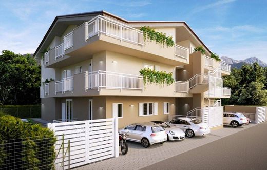 Penthouse in Montignoso, Provincia di Massa-Carrara