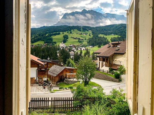 Villa à Badia, Province autonome de Bolzano