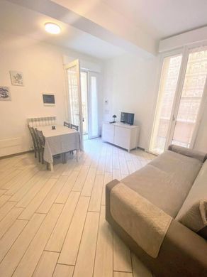 ﻓﻴﻼ ﻓﻲ Varazze, Provincia di Savona