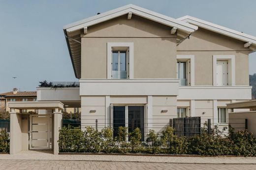 Villa - Bréscia, Provincia di Brescia