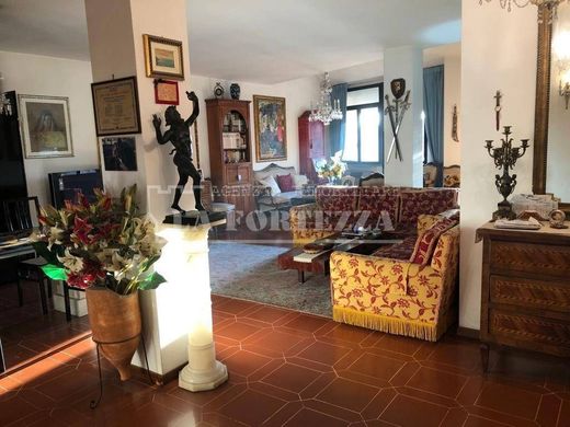 Apartment in Pisa, Tuscany