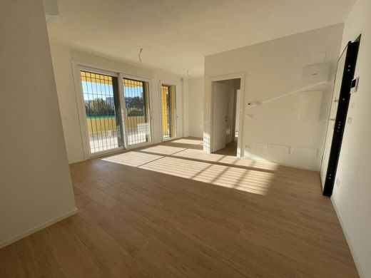 Διαμέρισμα σε San Lazzaro, Bologna