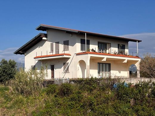 Luxury home in Reggio Calabria, Provincia di Reggio Calabria