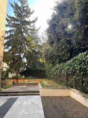 Apartment / Etagenwohnung in Rom, Latium