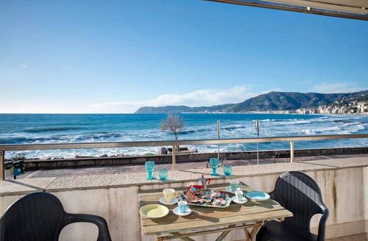 Penthouse w Alassio, Provincia di Savona