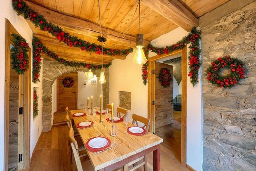 Appartement in Cesana Torinese, Torino