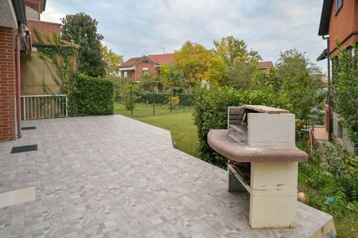 Villa a Nichelino, Provincia di Torino