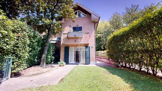 Terraced house in Cusano Milanino, Milan