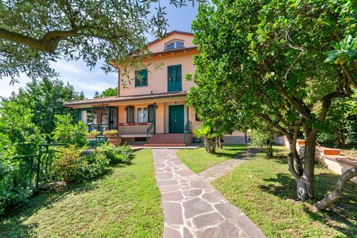 Villa en Dozza, Bolonia