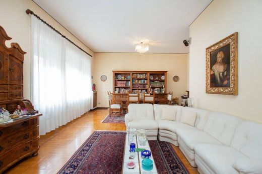 Διαμέρισμα σε Μιλάνο, Città metropolitana di Milano