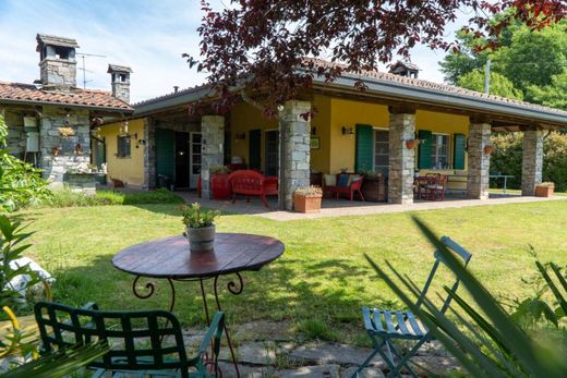 Βίλα σε Gattico, Provincia di Novara