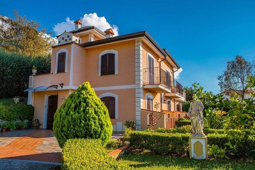 Villa - Agropoli, Provincia di Salerno