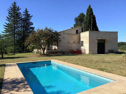 Вилла, Gravina in Puglia, Bari