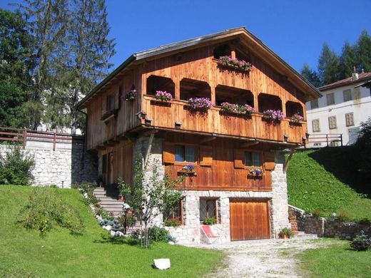 Willa w Selva di Cadore, Provincia di Belluno