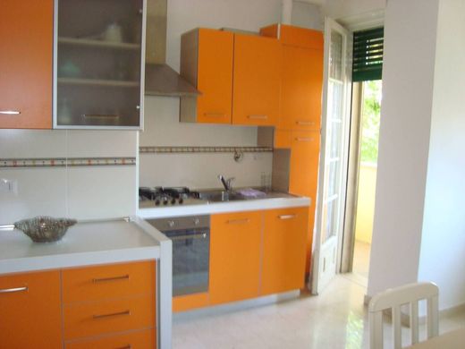 Appartement in Montese, Provincia di Modena