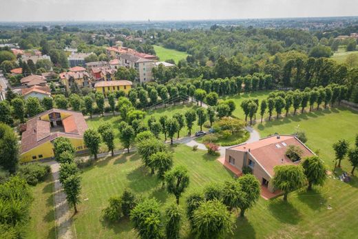 ‏וילה ב  Besana in Brianza, Provincia di Monza e della Brianza