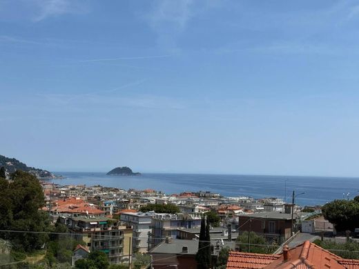 Penthouse w Alassio, Provincia di Savona