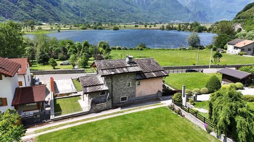 Villa in Novate Mezzola, Provincia di Sondrio