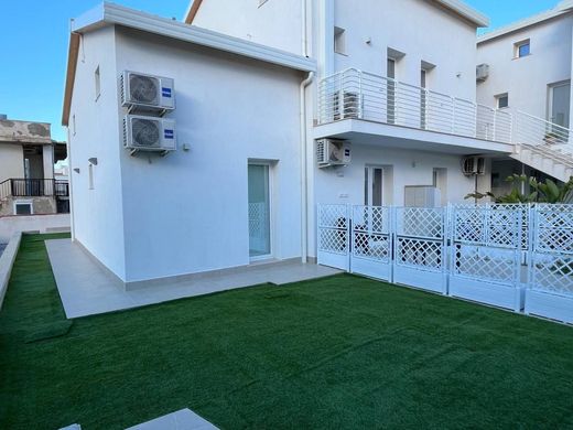 Moradia em banda - Noto, Provincia di Siracusa