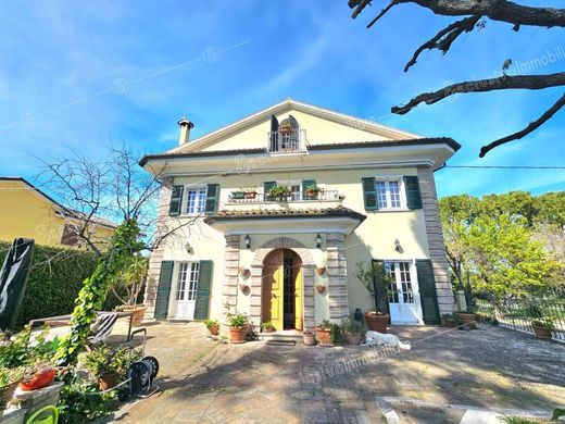 Villa en Castelfidardo, Provincia di Ancona