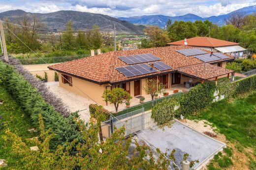 Villa en L'Aquila, Aquila