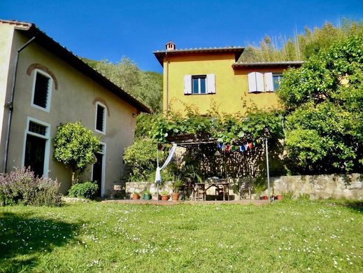 Country House in San Giuliano Terme, Pisa