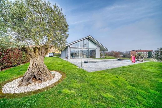 Villa in Giaveno, Turin