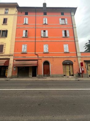 Appartamento a Bologna, Emilia-Romagna