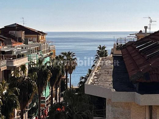 Penthouse à Alassio, Savone