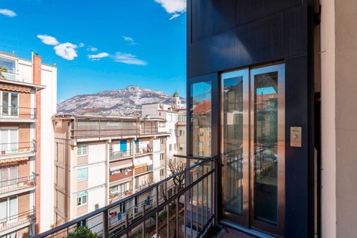 Penthouse Trento, Trento ilçesinde