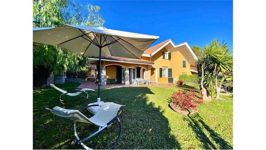 Вилла, Andora, Provincia di Savona