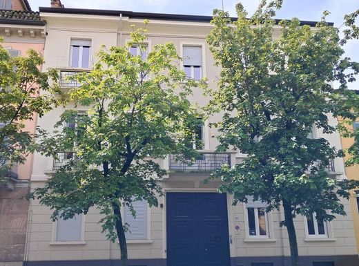 Luxe woning in Voghera, Provincia di Pavia